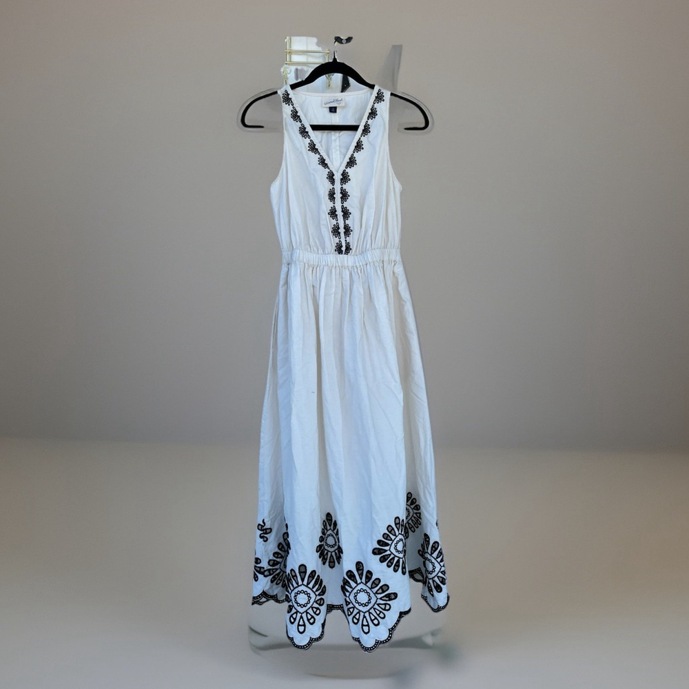 Universal Thread White Embroidered Sleeveless Mid… - image 2